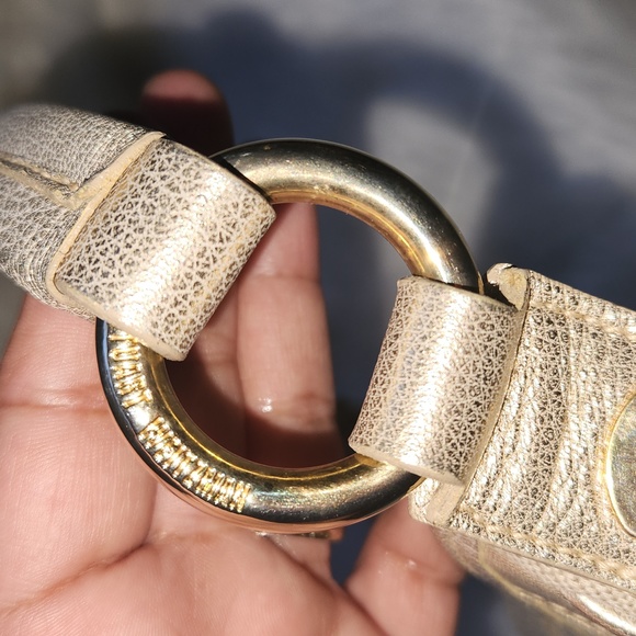 STIART WEITZMAN GOLD SHOULDER BAG - Picture 4 of 13